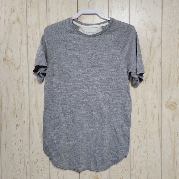 On The Byas Gray Short Sleeve Shirt - Picture 1 of 2